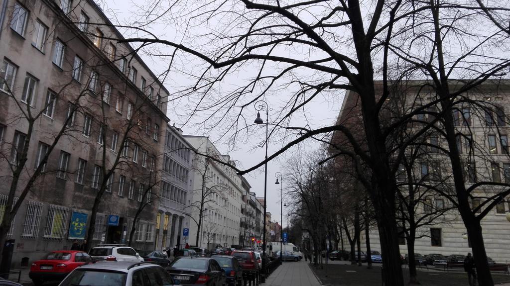 Klimatyczna Kawalerka W Centrum Warszawy Varşova Dış mekan fotoğraf